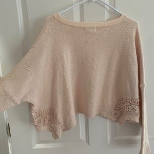 Cropped light pink sweater